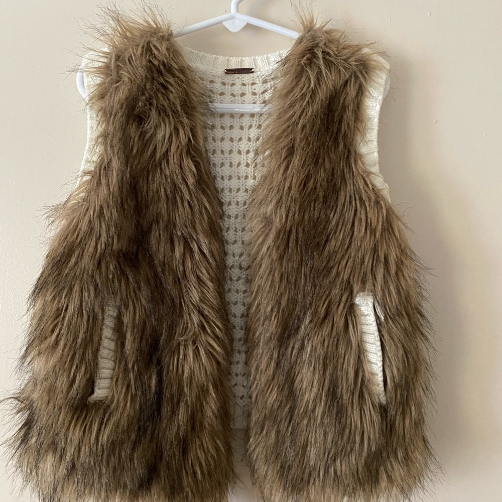 Poof Girl Vest Faux-Fur On Front
